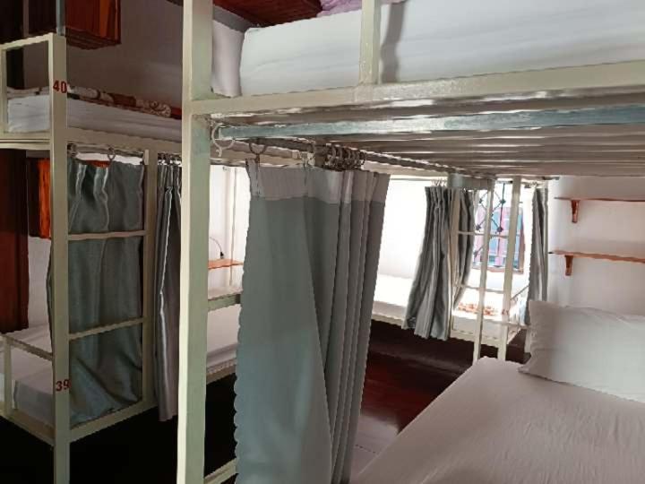 City Backpackers & Travel Luang Prabang Dış mekan fotoğraf